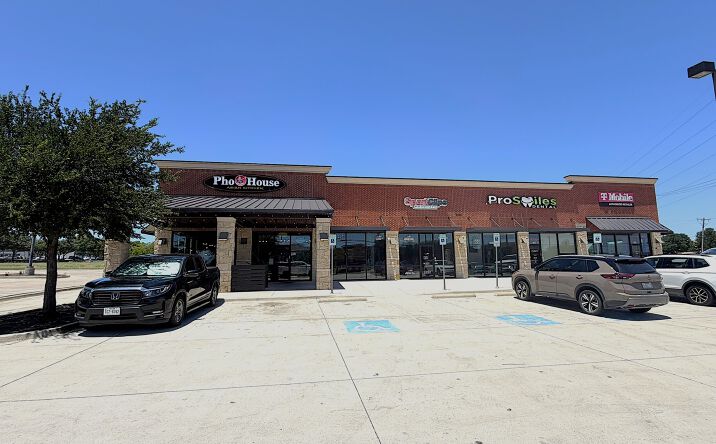 Pictures of Retail, Office property located at 9400 Clifford Street, Fort Worth, TX 76108 for lease - image #1