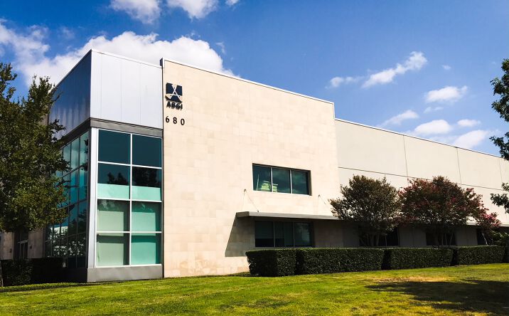 Pictures of Industrial property located at 680 Royal Ln., S., Coppell, TX 75019 for lease - image #1