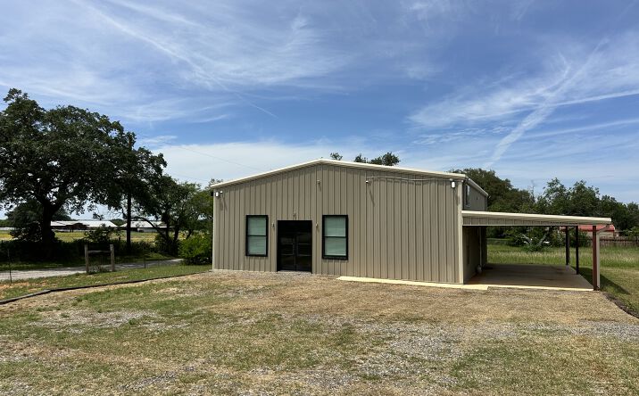 Pictures of Office, Industrial property located at 13747 US HWY 87 S, ADKINS, TX 78101-9639 for lease - image #1