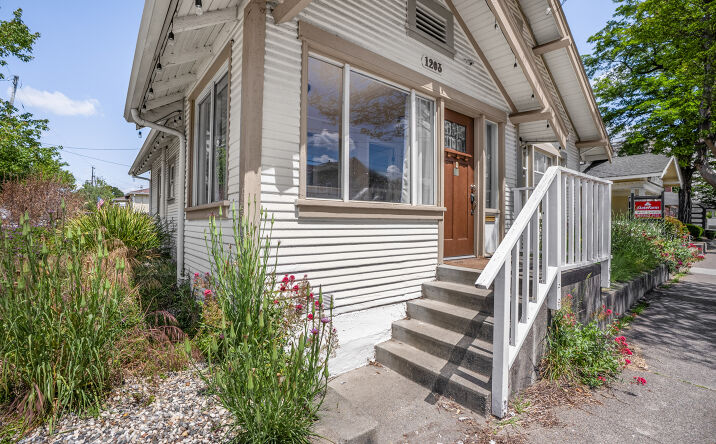 Pictures of Retail, Office, Special Purpose property located at 1203 College Avenue, Santa Rosa, CA 95404 for lease - image #1