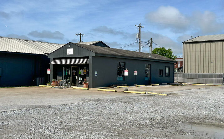 Pictures of Retail property located at 704 South Main Street, Bentonville, AR 72712 for lease - image #1