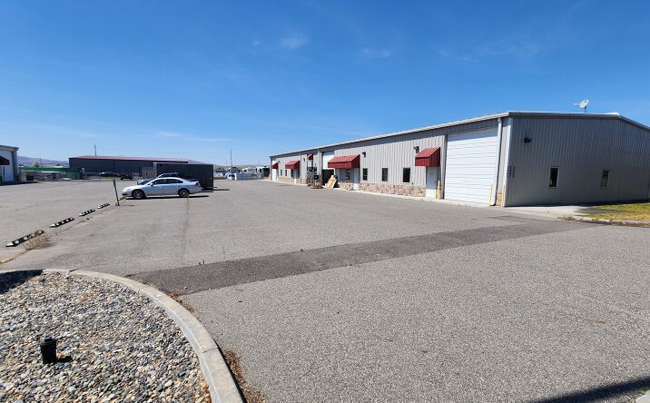 Pictures of Industrial property located at 2445 Robertson Drive, Richland, WA 99354 for lease - image #1