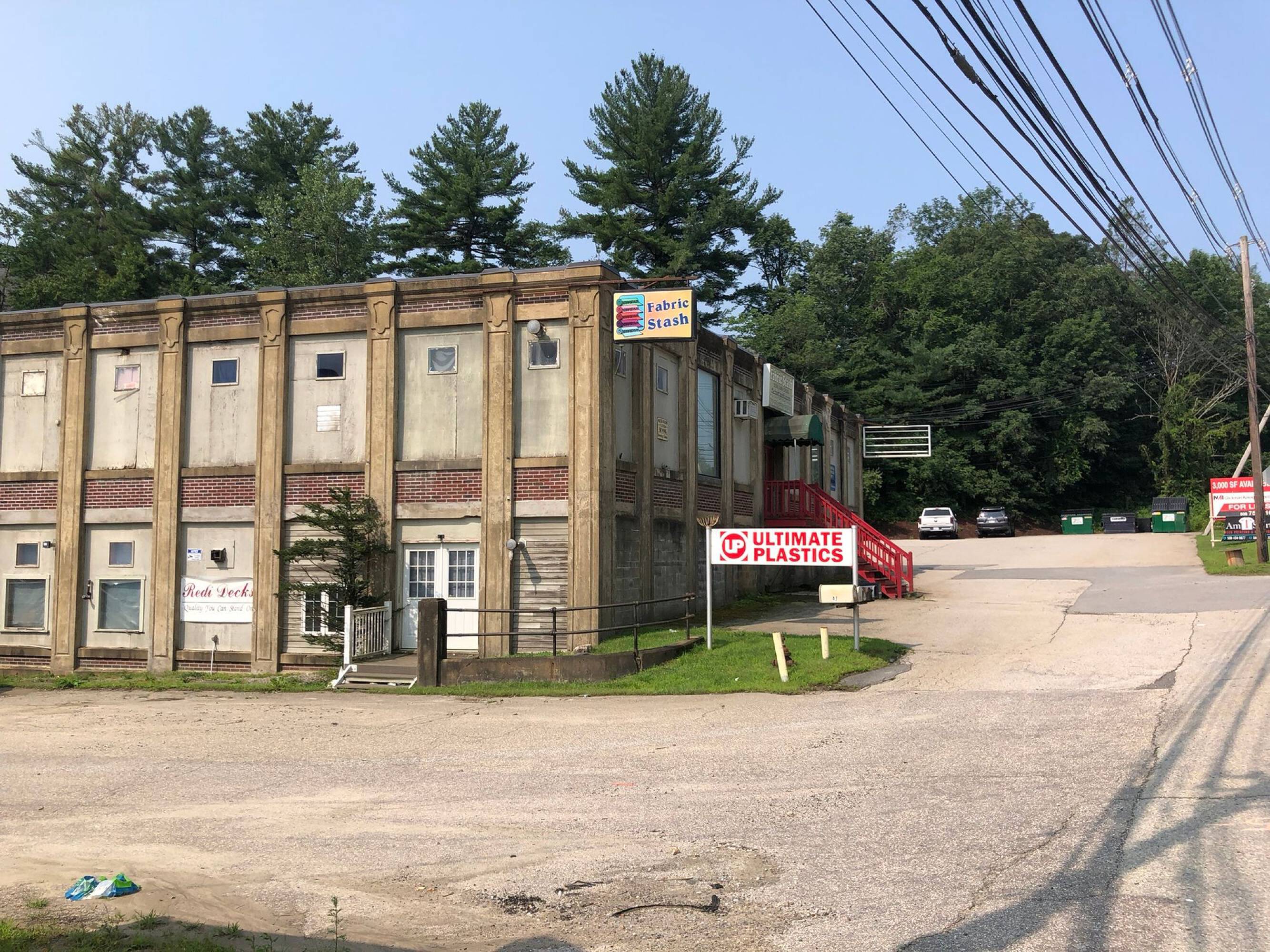 45 Sturbridge Rd, Charlton, MA 01507