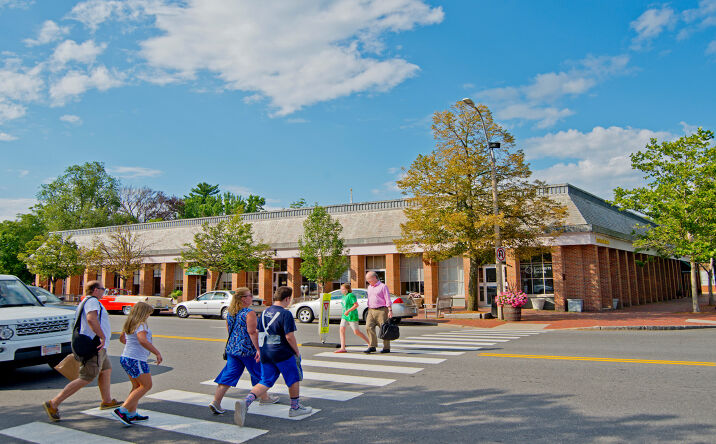 Pictures of Retail, Restaurant property located at 1833-1853 Massachusetts Avenue, Lexington, MA 02420 for lease - image #1