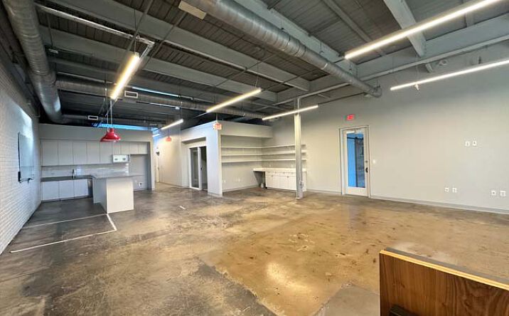 Pictures of Office property located at 1519 Summit Ave, Richmond, VA 23230 for lease - image #1