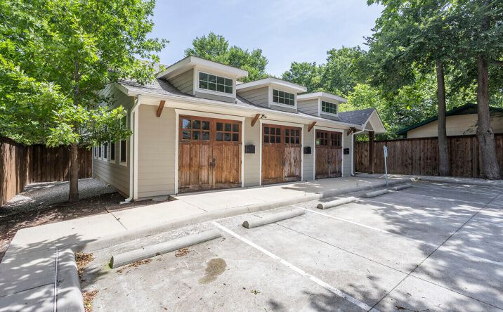 Pictures of Office property located at 303 East Broad Street, Mansfield, TX 76063 for lease - image #1