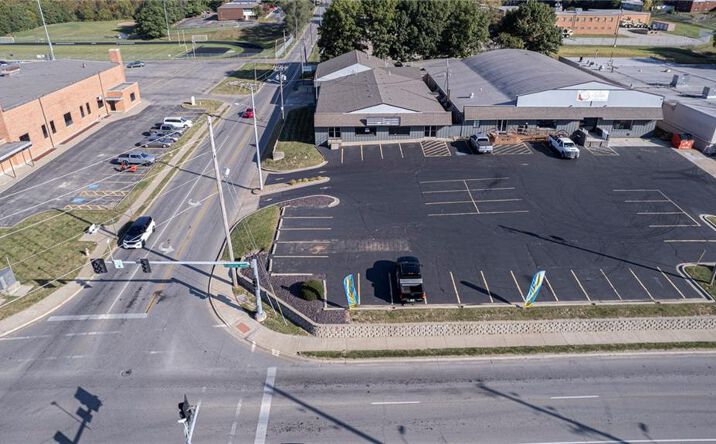 Pictures of Retail property located at 3603 Frederick Avenue, St Joseph, MO 64506 for lease - image #1