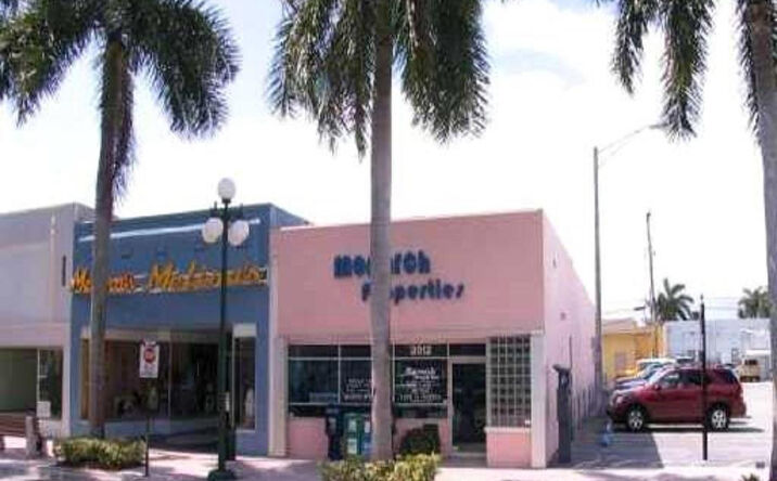 Pictures of Office property located at 2012 Hollywood Bl D, Hollywood, FL 33020 for lease - image #1
