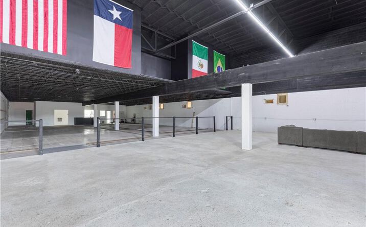 Pictures of Land property located at 218 N Industrial Drive # 3 #1-3, Edcouch, TX 78538 for lease - image #1