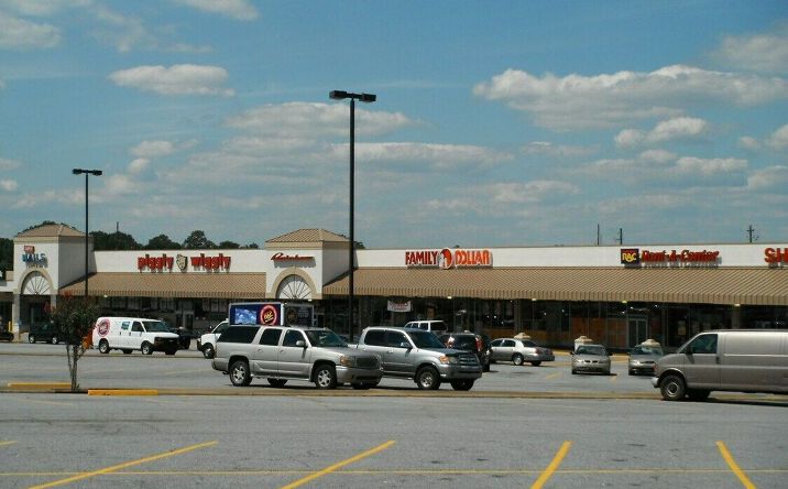 Pictures of Retail property located at 3759 Victory Drive, Columbus, GA 31903 for lease - image #1