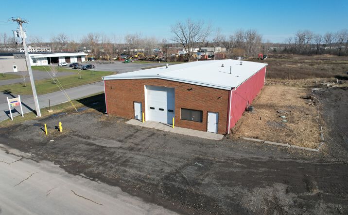Pictures of Industrial property located at 6051 Galster Road, East Syracuse, NY 13057 for lease - image #1