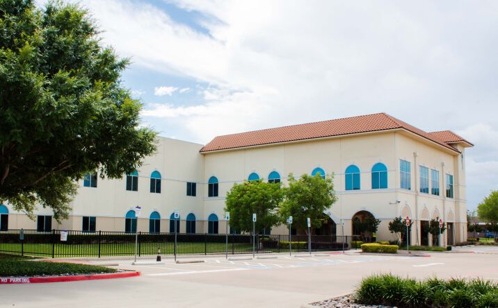 Pictures of Office property located at 1340 Empire Central Dr, Dallas, TX 75247 for lease - image #1