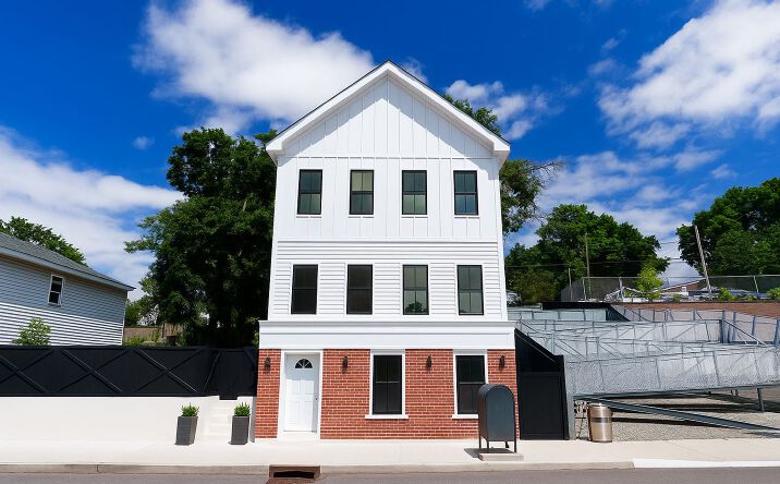 Pictures of Retail, Office, Special Purpose property located at 328 Columbia Street, Hudson, NY 12534 for lease - image #1