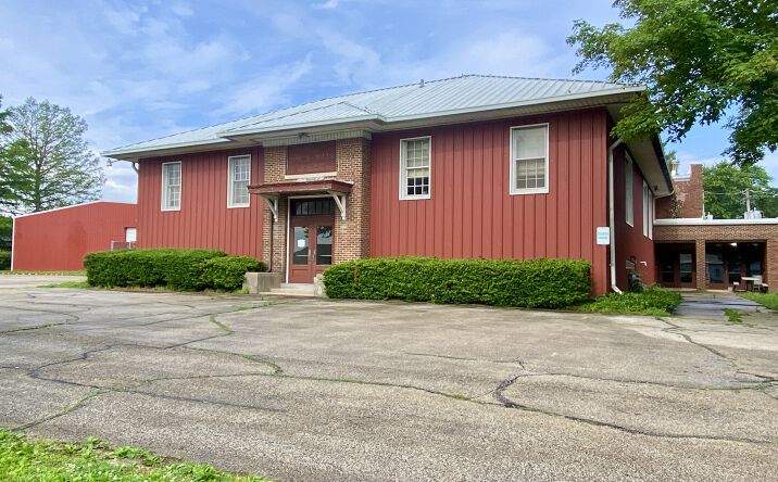 Pictures of Retail, Office, Special Purpose property located at 205 Main Street, Seymour, IL 61875 for lease - image #1