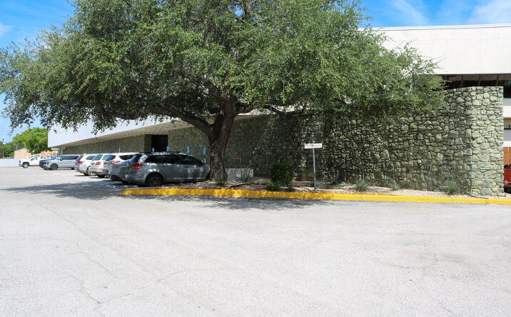 Pictures of Office property located at 8601 Village Drive, San Antonio, TX 78217 for lease - image #1