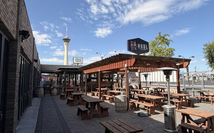 Pictures of Retail, Restaurant property located at 1327 S MAIN ST, LAS VEGAS, NV 89104-1171 for lease - image #1