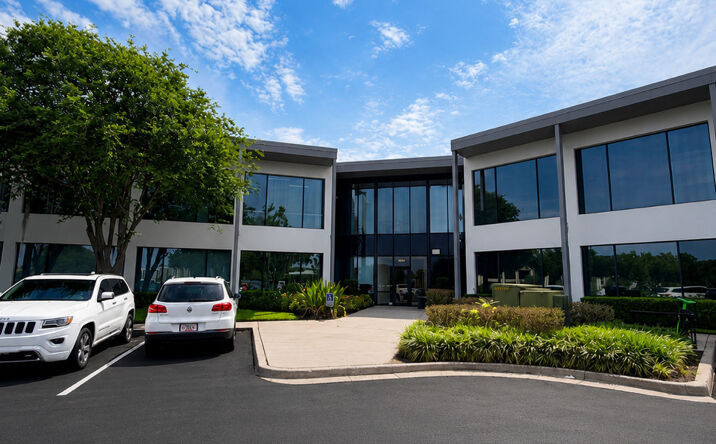 Pictures of Office, Special Purpose property located at 3191 Maguire Boulevard, Orlando, FL 32803 for lease - image #1