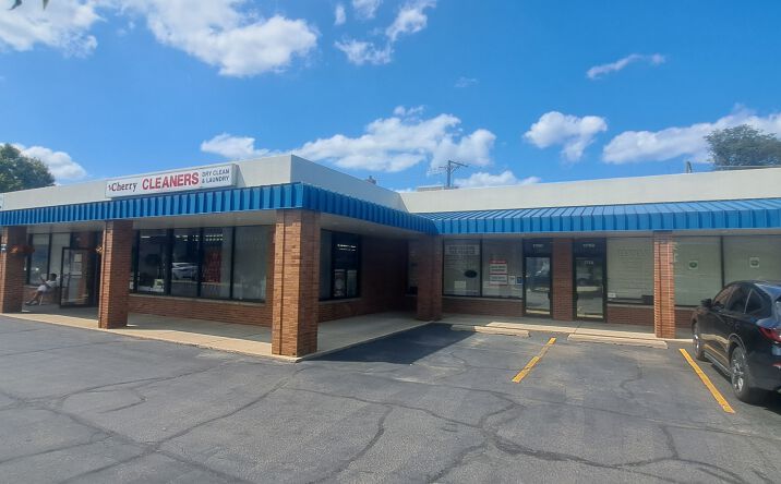 Pictures of Retail, Office property located at 1754-1768 West Devon Avenue, Chicago, IL 60660 for lease - image #1