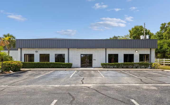 Pictures of Retail, Office property located at 14748 West Colonial Drive, Winter Garden, FL 34787 for lease - image #1