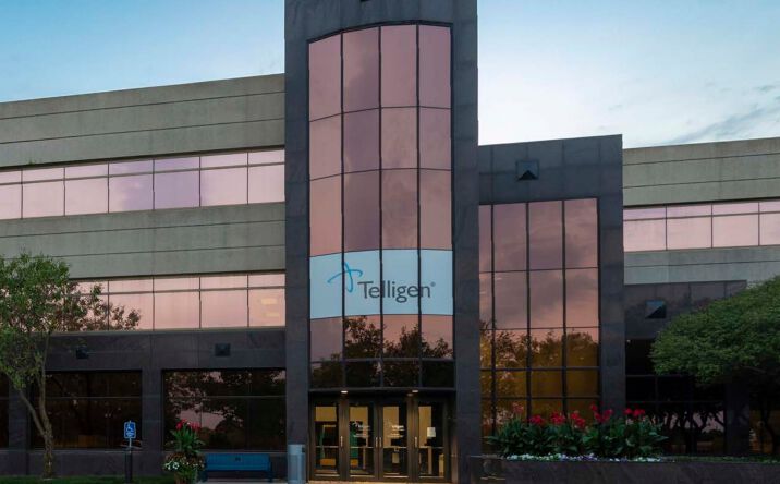 Pictures of Office property located at 1776 West Lakes Parkway, West Des Moines, IA 50266 for lease - image #1