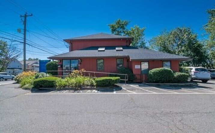 Pictures of Retail property located at 860 Boston Rd, Springfield, MA 01119 for lease - image #1
