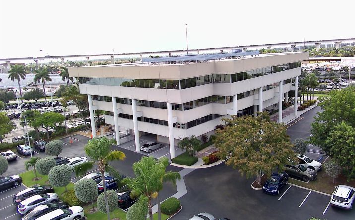 Pictures of Office property located at 290 NW 165th St # 700 #P-700, Miami, FL 33169 for lease - image #1