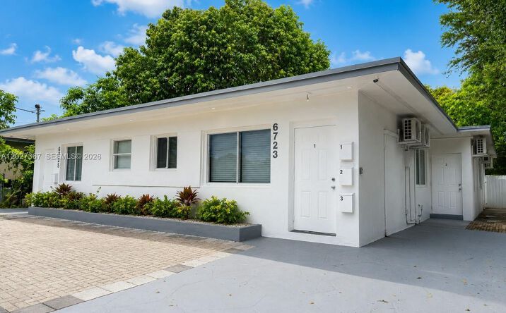 Pictures of Special Purpose property located at 6723 NE Miami Pl, Miami, FL 33138 for lease - image #1