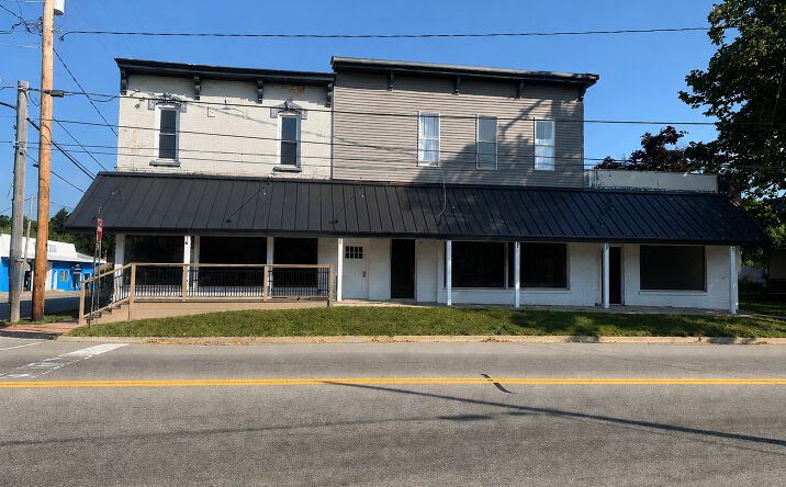 Pictures of Retail, Restaurant, Special Purpose property located at 7 East Muskegon Street, Kent City, MI 49330 for lease - image #1