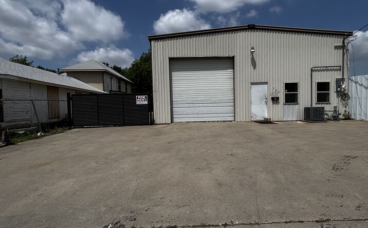 Pictures of Industrial property located at 323 S. Kealy Ave, Lewisville, TX 75057 for lease - image #1
