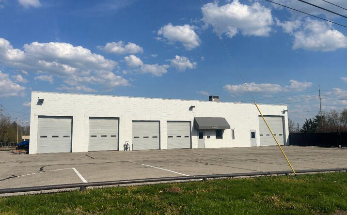 Pictures of Retail, Industrial, Special Purpose property located at 5515 North Oxford Street, Indianapolis, IN 46220 for lease - image #1