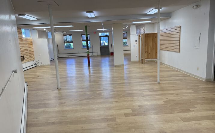 Pictures of Retail property located at 12 Pleasant Street, Brunswick, ME 04011 for lease - image #1