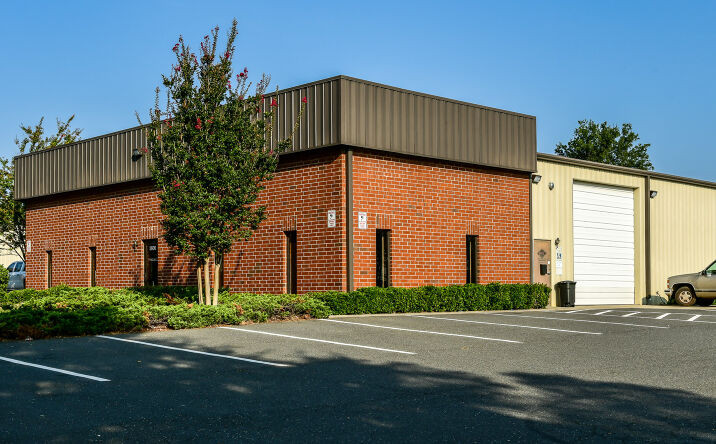 Pictures of Retail, Industrial property located at 5694 Harrisburg Industrial Park Drive, Harrisburg, NC 28075 for lease - image #1