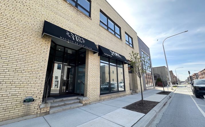 Pictures of Retail property located at 2043 W Grand Avenue, Chicago, IL 60612 for lease - image #1