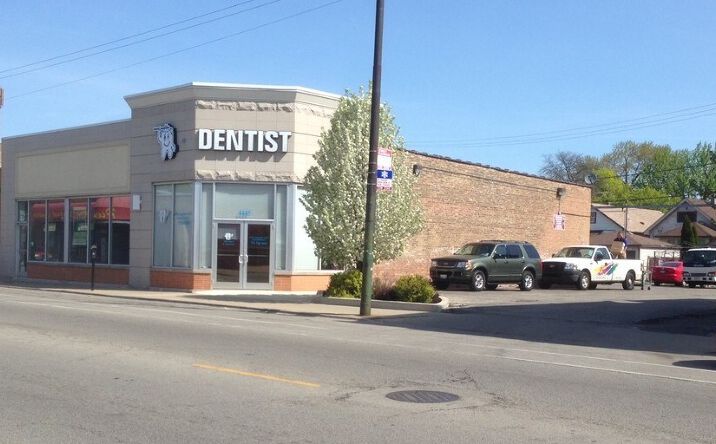 Pictures of Office, Retail property located at 4445 N Elston Avenue, Chicago, IL 60630 for lease - image #1