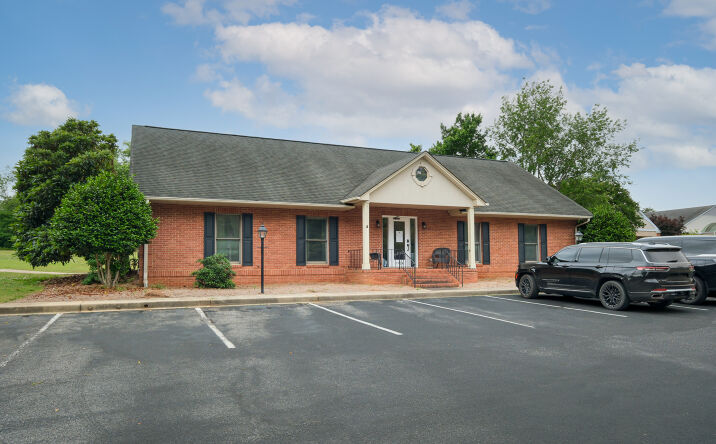 Pictures of Office, Special Purpose property located at 1924 MCCONNELL SPGS RD, ANDERSON, SC 29621 for lease - image #1