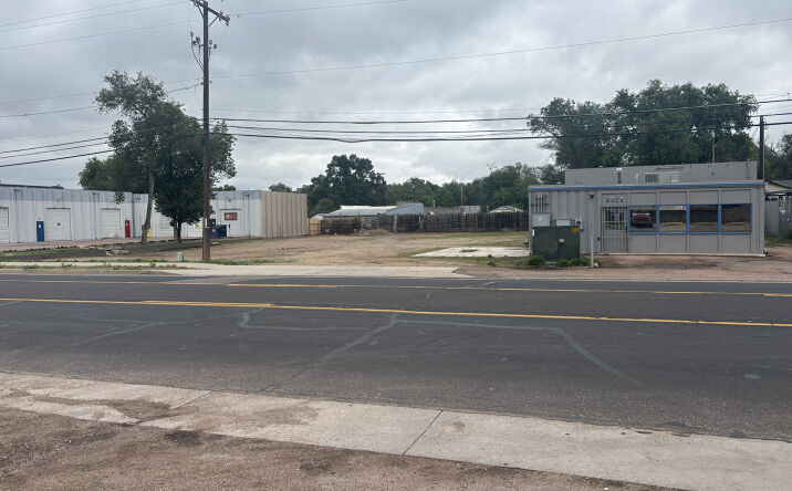 Pictures of Retail, Industrial property located at 2222 E BOULDER ST, COLORADO SPRINGS, CO 80909-5926 for lease - image #1