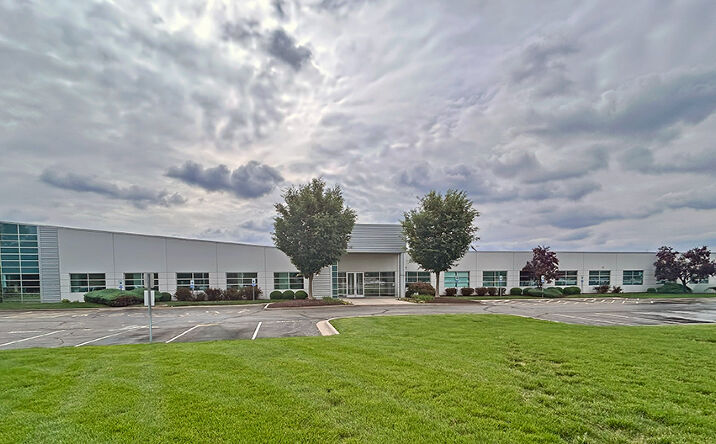 Pictures of Office property located at 1101 Eastport Plaza Drive, Collinsville, IL 62234 for lease - image #1