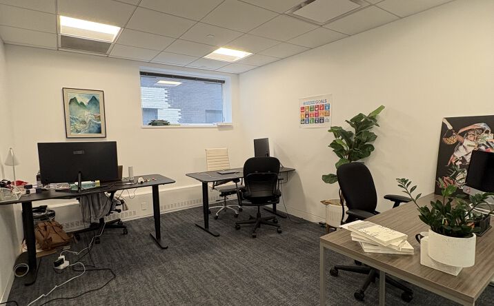 Pictures of Office property located at 150 East 52nd Street, New York, NY 10022 for lease - image #1