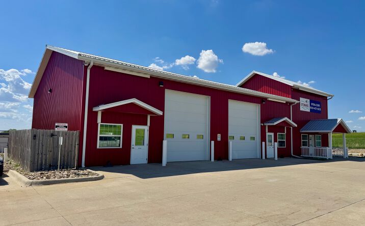 Pictures of Industrial property located at 3004 South Hudson Road, Cedar Falls, IA 50613 for lease - image #1