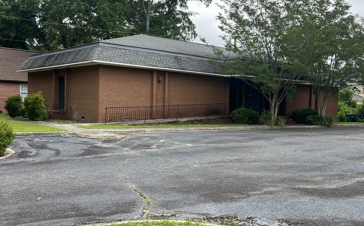 Pictures of Office property located at 212 NEWBERRY ST NW, AIKEN, SC 29801-3920 for lease - image #1