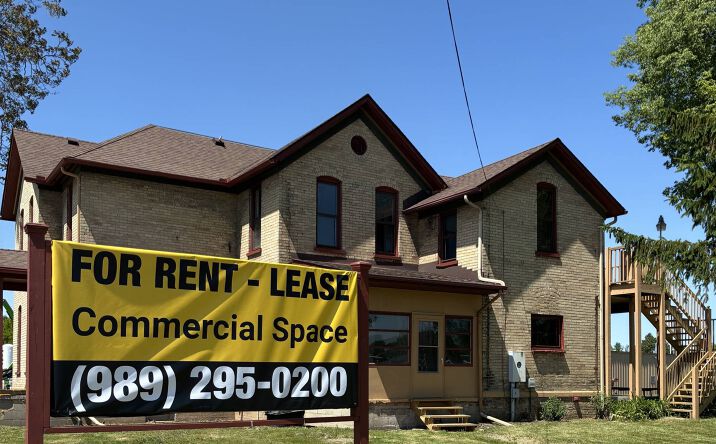 Pictures of Retail property located at 2220 Midland Road, Saginaw, MI 48603 for lease - image #1