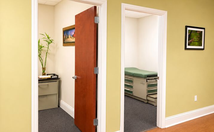 Pictures of Office property located at 1307 South International Parkway, Lake Mary, FL 32746 for lease - image #1