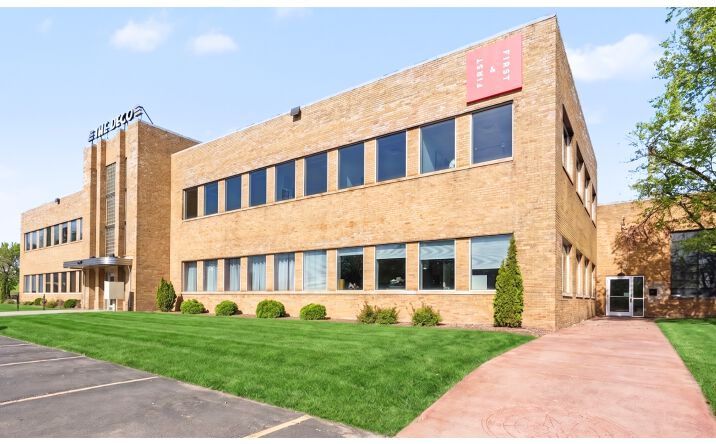 Pictures of Retail, Industrial property located at 3300 FIFTH ST NE, MINNEAPOLIS, MN 55418-1117 for lease - image #1