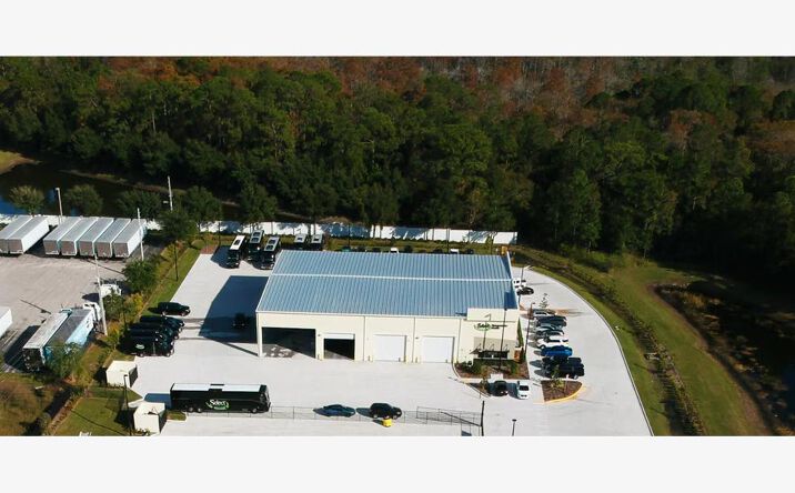 Pictures of Retail, Industrial property located at 1026 Jetstream Drive, Orlando, FL 32824 for lease - image #1
