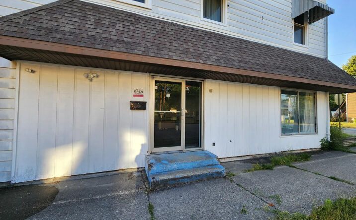 Pictures of Retail, Office property located at 1300 Howell St, Lafayette, IN 47904 for lease - image #1