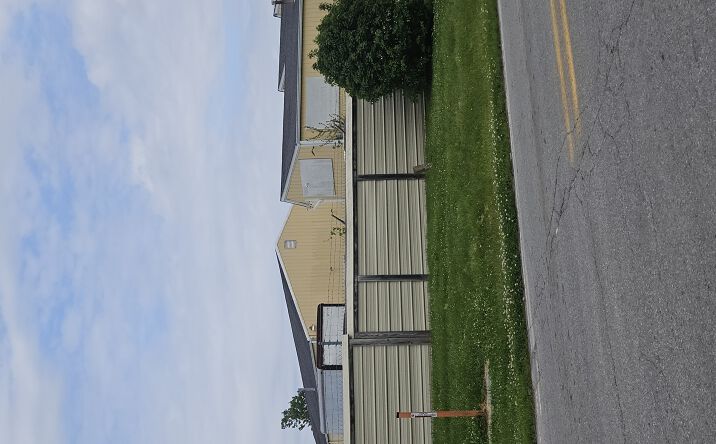 Pictures of Retail property located at 4831 Subway Street, Beech Grove, IN 46107 for lease - image #1