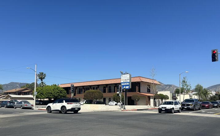 Pictures of Retail, Office property located at 405 North Maclay Avenue, San Fernando, CA 91340 for lease - image #1