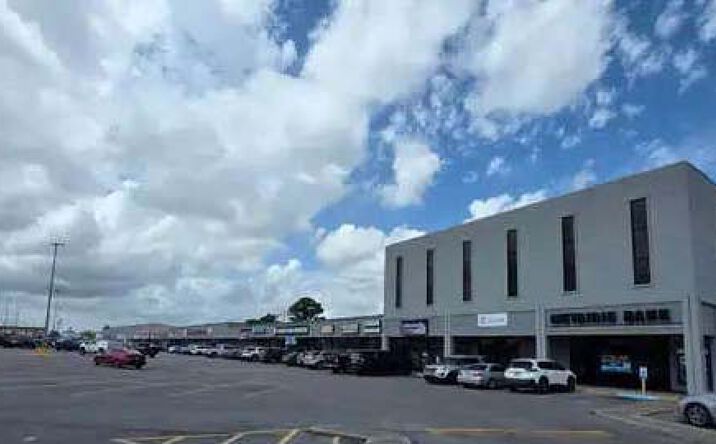 Pictures of Retail property located at 7933 Airline Drive, Metairie, LA 70003 for lease - image #1