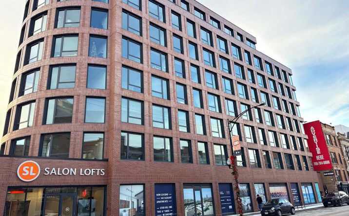 Pictures of Retail, Restaurant property located at 3300 N Clark, Chicago, IL 60657 for lease - image #1