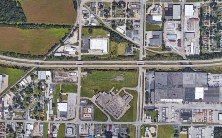 Pictures of Retail property located at 201 10th Ave W, Milan, IL 61264 for lease - image #1